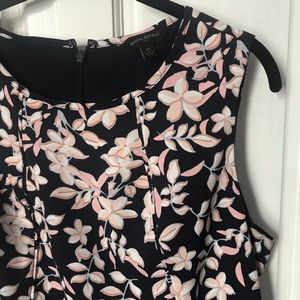 BR Top Banana Republic Floral Peplum Top